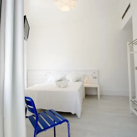Express By Gaiarooms Guest house Barcelona